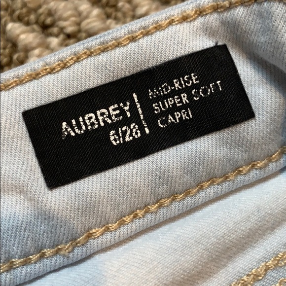 Pale blue Buffalo jean capris - Picture 3 of 7